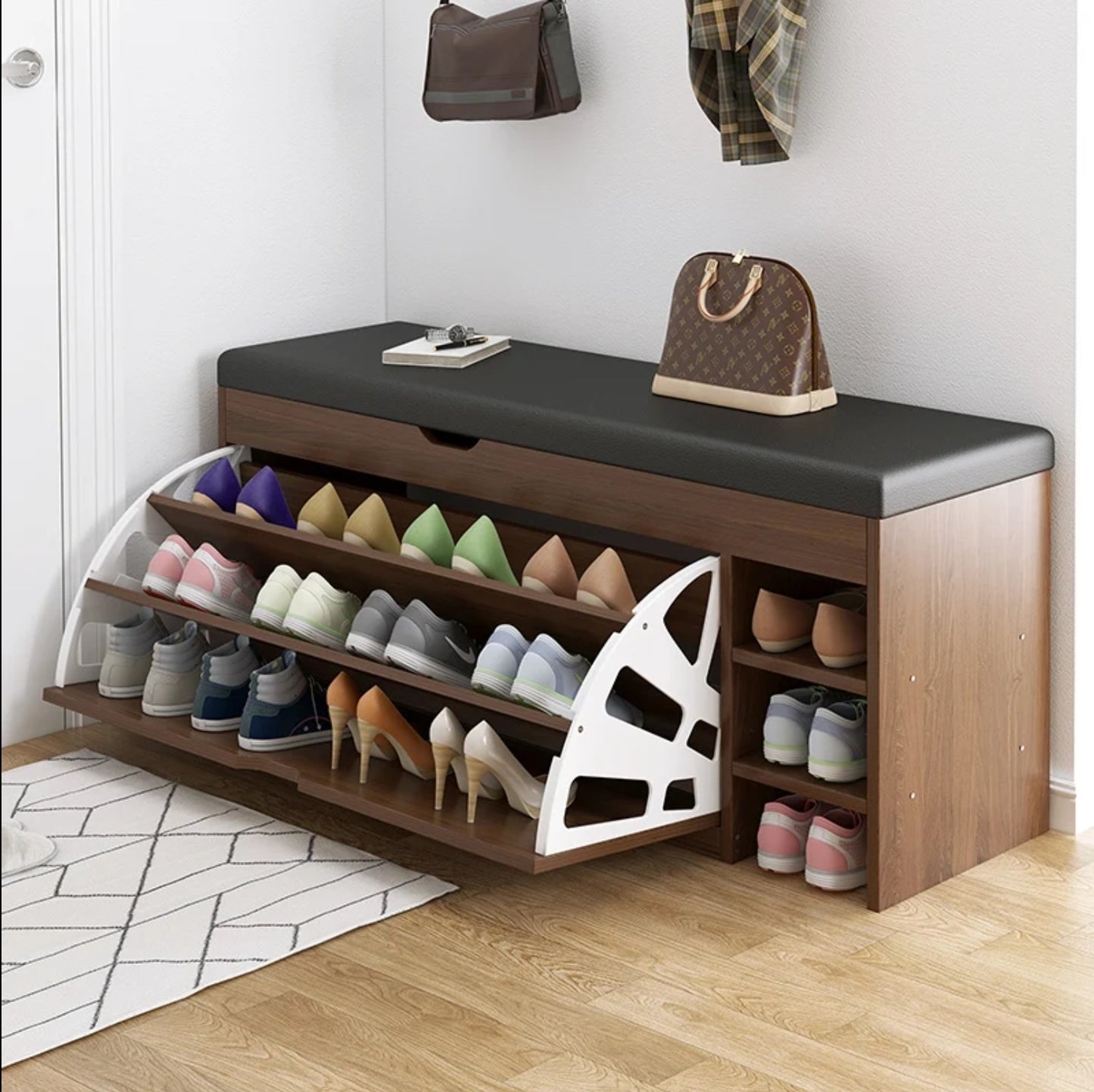 Rangement de chaussures/Rack shoes: "Step Up: Dégagez de l'Espace et Organisez vos Chaussures avec Style!"